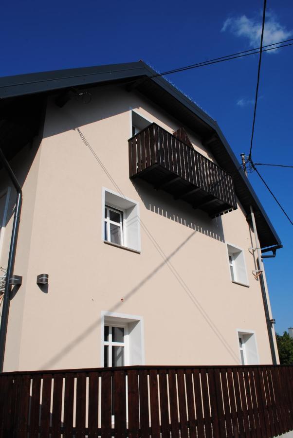 Corner House Apartments Near Lake Bled Radovljica Exterior photo